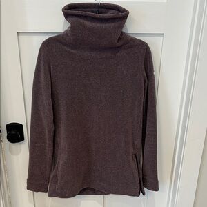 Nike Women's Purple Turtleneck Sweater (Medium)